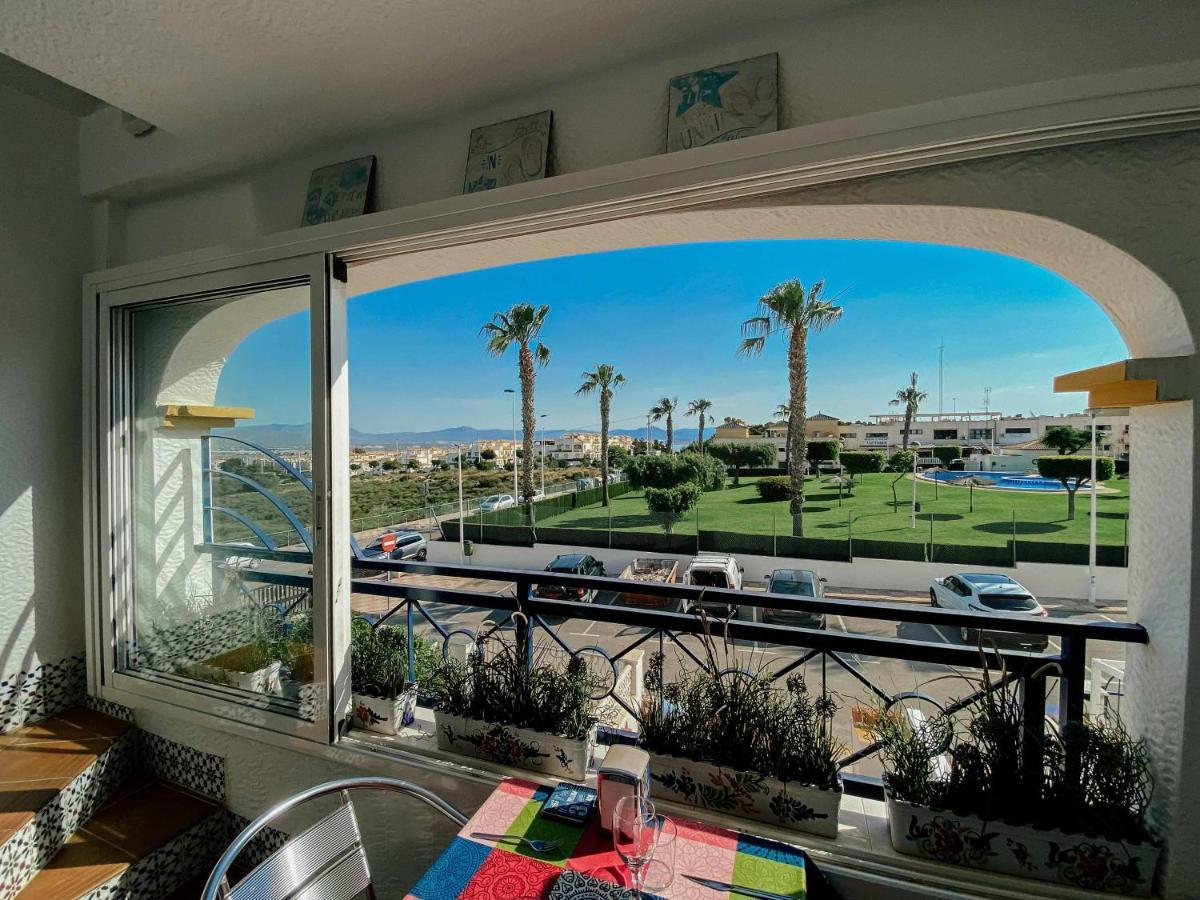אליקאנטה Stunning 2 Bedroom Apartment With Pool View מראה חיצוני תמונה