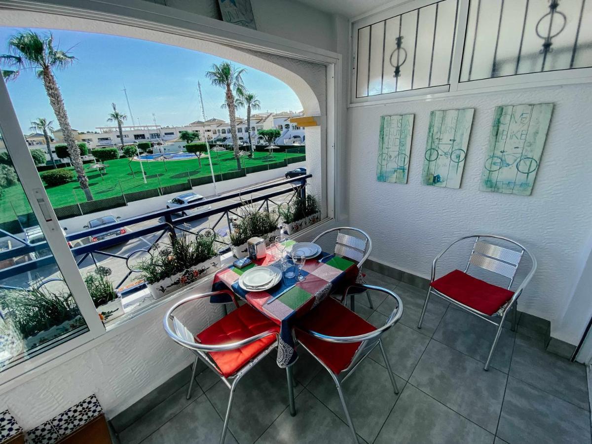 אליקאנטה Stunning 2 Bedroom Apartment With Pool View מראה חיצוני תמונה