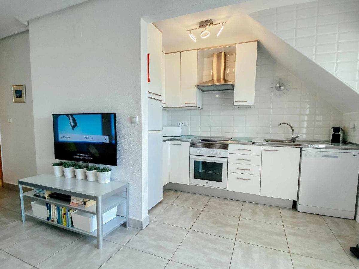 אליקאנטה Stunning 2 Bedroom Apartment With Pool View מראה חיצוני תמונה