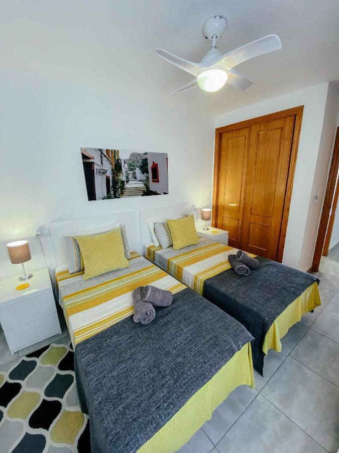 אליקאנטה Stunning 2 Bedroom Apartment With Pool View מראה חיצוני תמונה